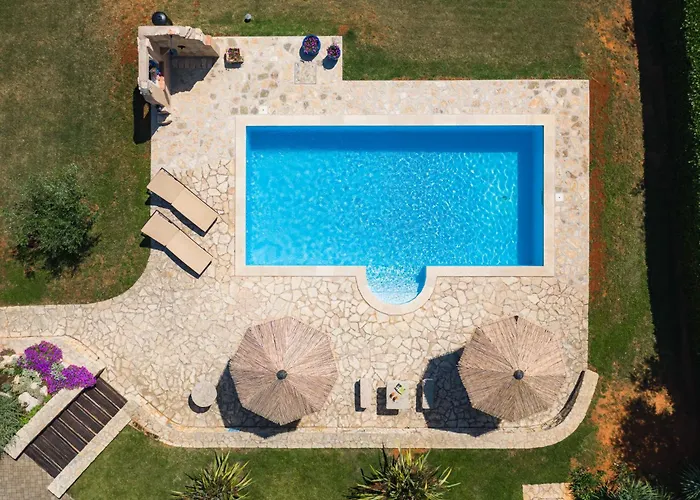 Valy By Interhome Tatil Evi Poreč