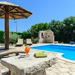 Valy By Interhome 別荘