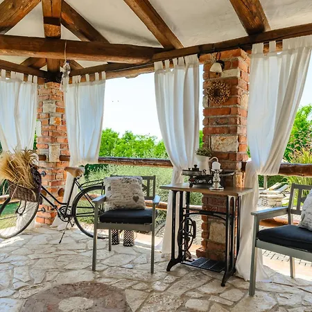Holiday home Vali By Interhome